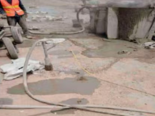 集贤水泥混凝土路面板底注浆技术 路面脱空注浆整治方案